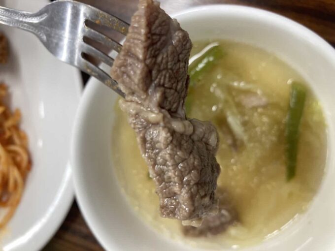 東京・亀有のフィリピン料理・レストラン　Salo Salo　食べ放題　スープ3